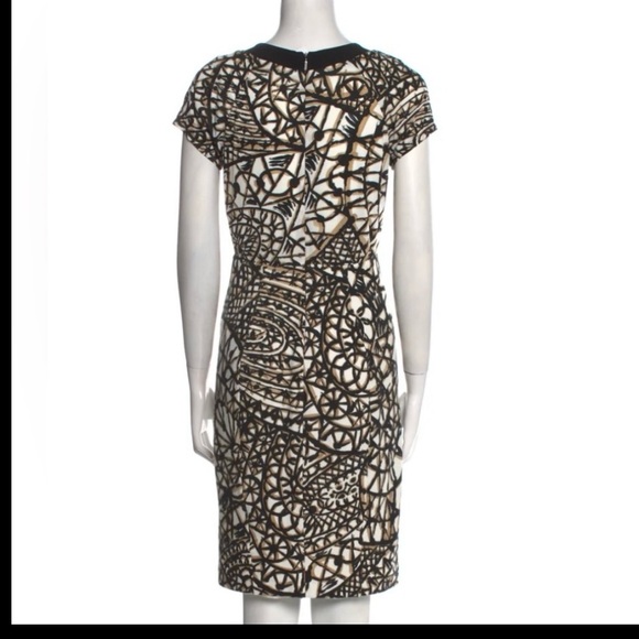 MaxMara Black and White Sheath Dress WITH BOX. Peter Pan Collar. Size 44 US 10. - Picture 3 of 17